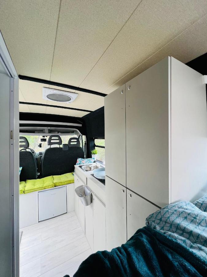 On Road- Feel Freedom With Campervan! Guincho  Eksteriør bilde