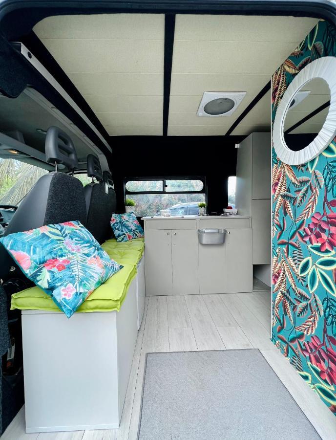 On Road- Feel Freedom With Campervan! Guincho  Eksteriør bilde
