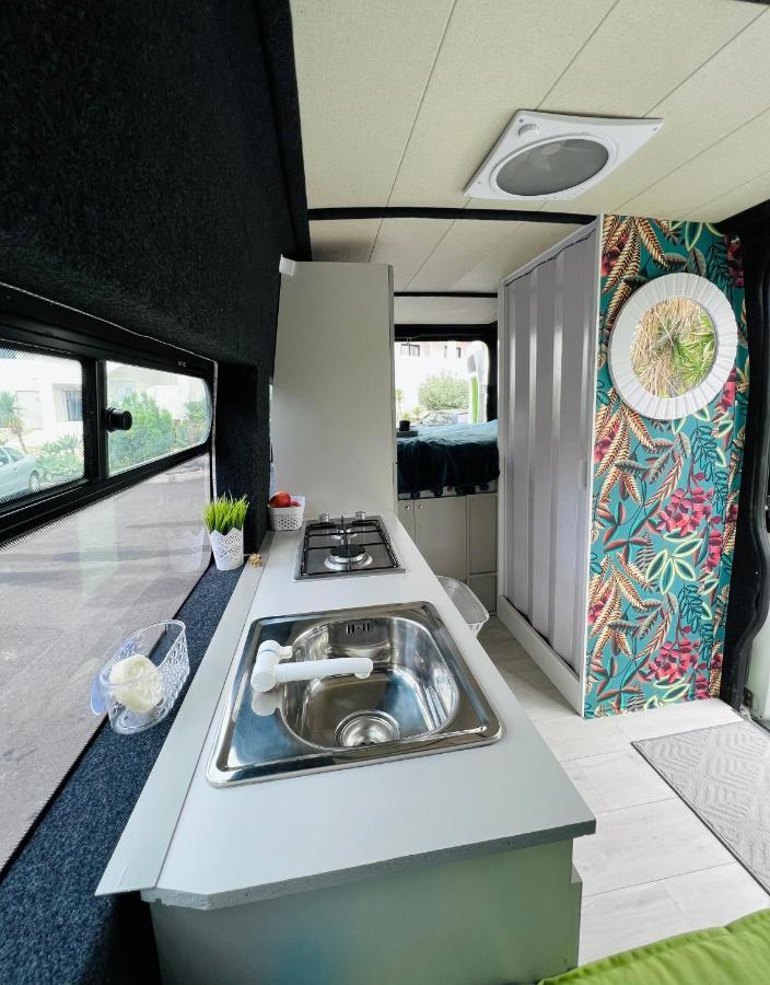 On Road- Feel Freedom With Campervan! Guincho  Eksteriør bilde