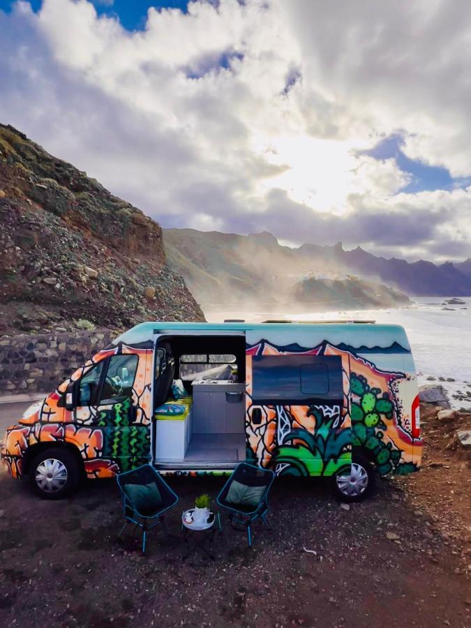 On Road- Feel Freedom With Campervan! Guincho  Eksteriør bilde