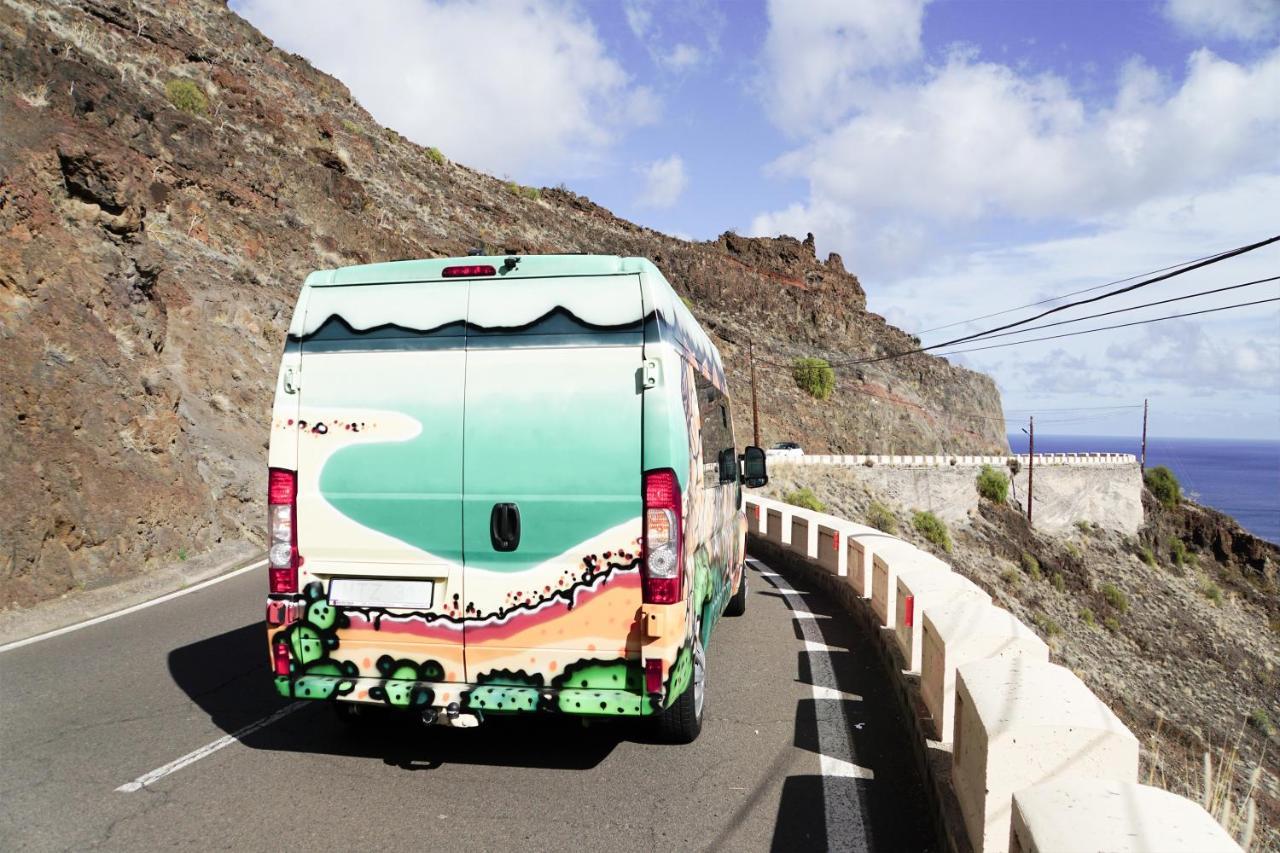 On Road- Feel Freedom With Campervan! Guincho  Eksteriør bilde