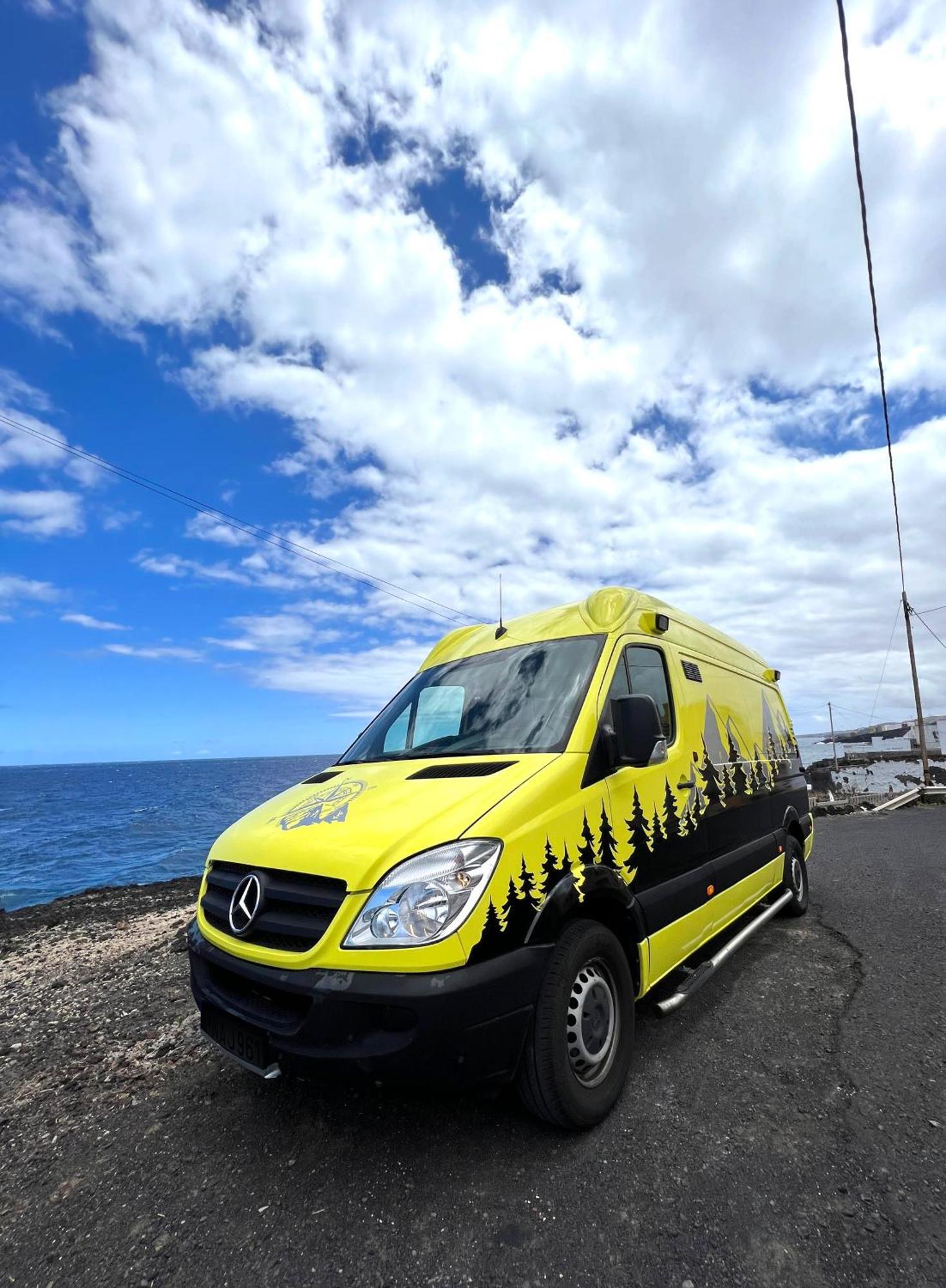 On Road- Feel Freedom With Campervan! Guincho  Eksteriør bilde